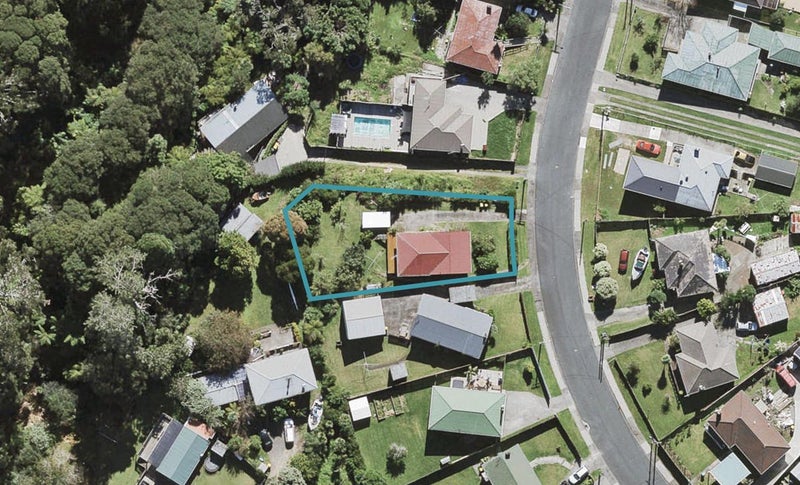 14 Glen Marine Parade, Glendene, Auckland - Carousel 1