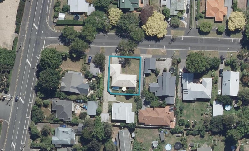 2A Young Street, Claudelands, Hamilton - Carousel 1