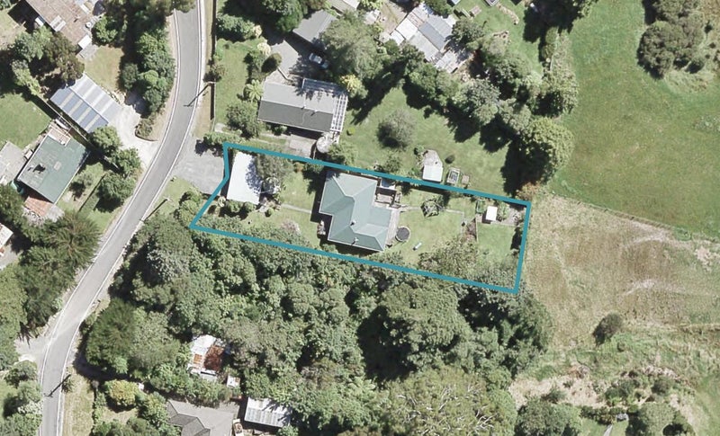 15 Avian Road, Blue Mountains, Upper Hutt - Carousel 1