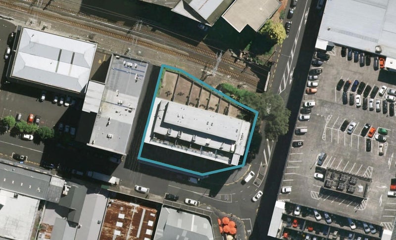 204/31 Davis Crescent, Newmarket, Auckland - Carousel 1