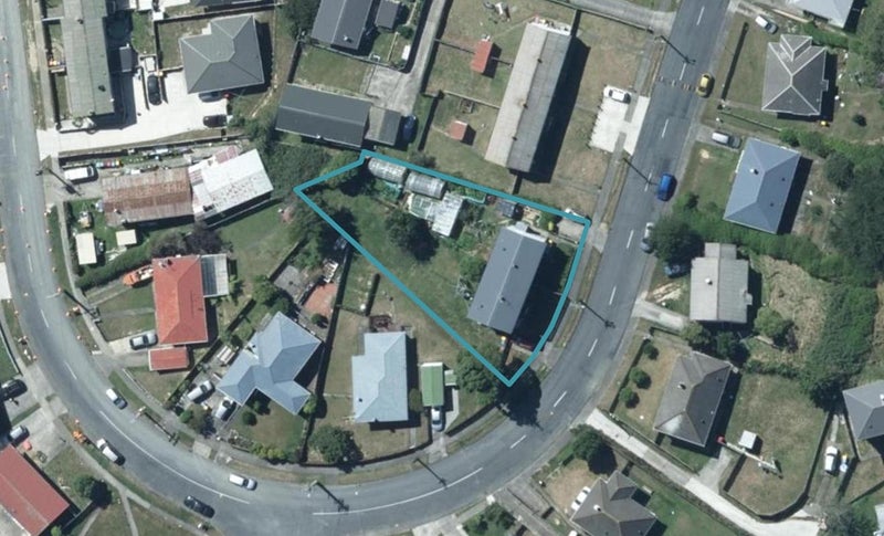 77 Hampshire Street, Cannons Creek, Porirua - Carousel 1