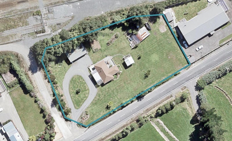 249 Parkes Line Road, Maymorn, Upper Hutt - Carousel 1