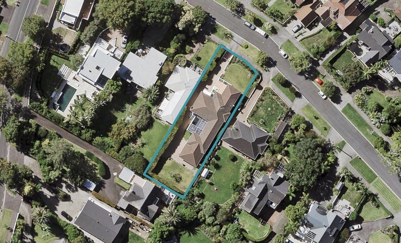 27 Codrington Crescent, Mission Bay, Auckland - Carousel 1