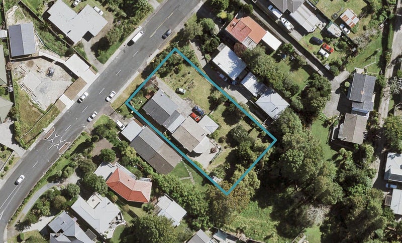 2/16 Wattle Road, Sunnyvale, Auckland - Carousel 1