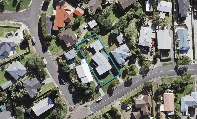 37 Peach Road, Glenfield, Auckland - Carousel 1