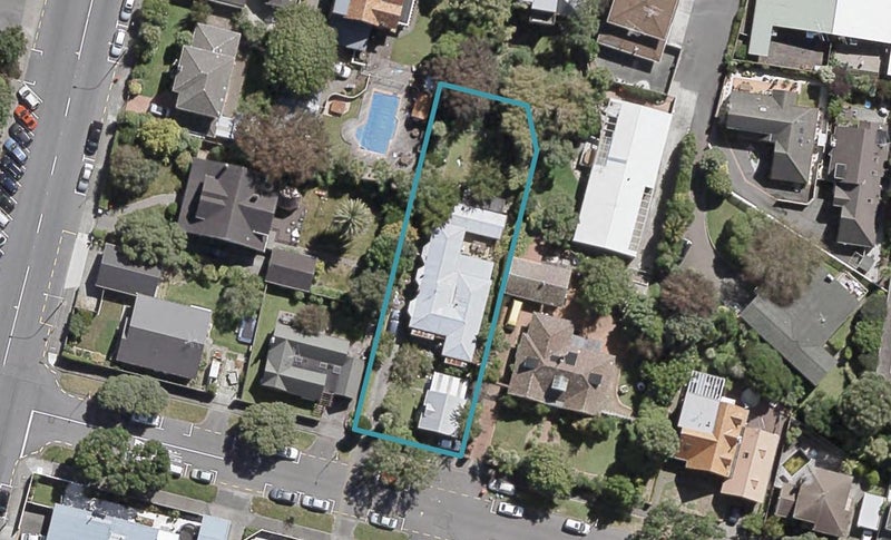 55 Queens Grove, Hutt Central, Lower Hutt - Carousel 1