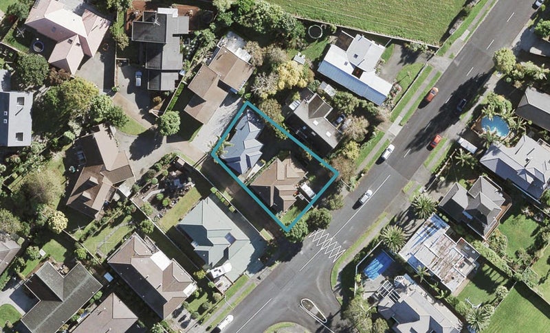 1/95 Wiseley Road, West Harbour, Auckland - Carousel 1