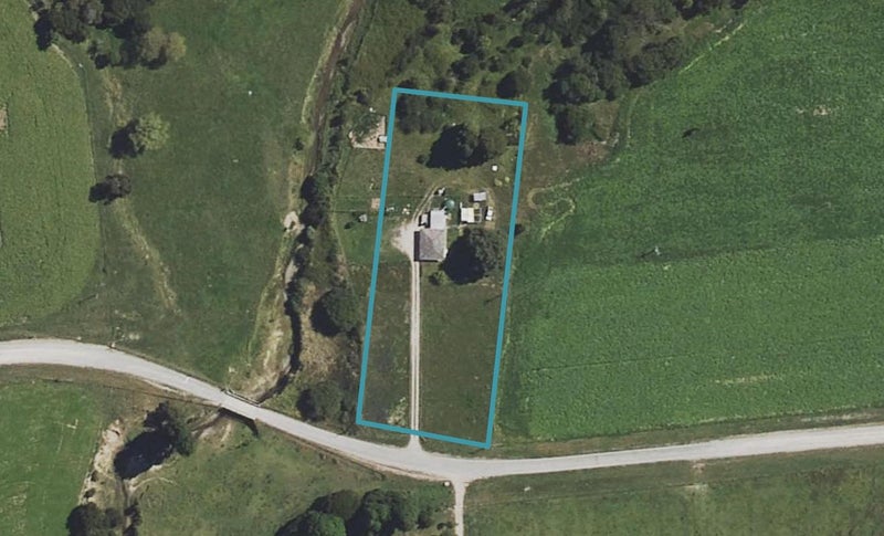 1212 Waiomatatini Road, Ruatoria - Carousel 1