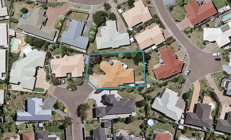 6 Regent Way, Taradale, Napier - Carousel 1