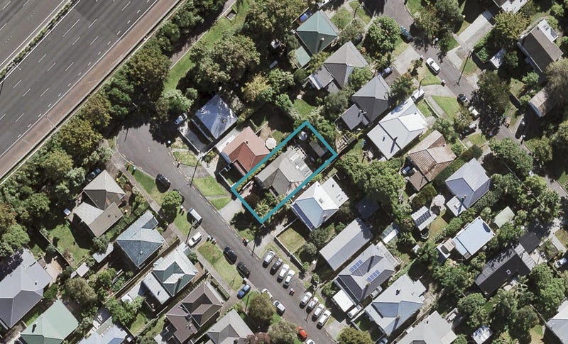 15 Richbourne Street, Kingsland, Auckland - Carousel 1