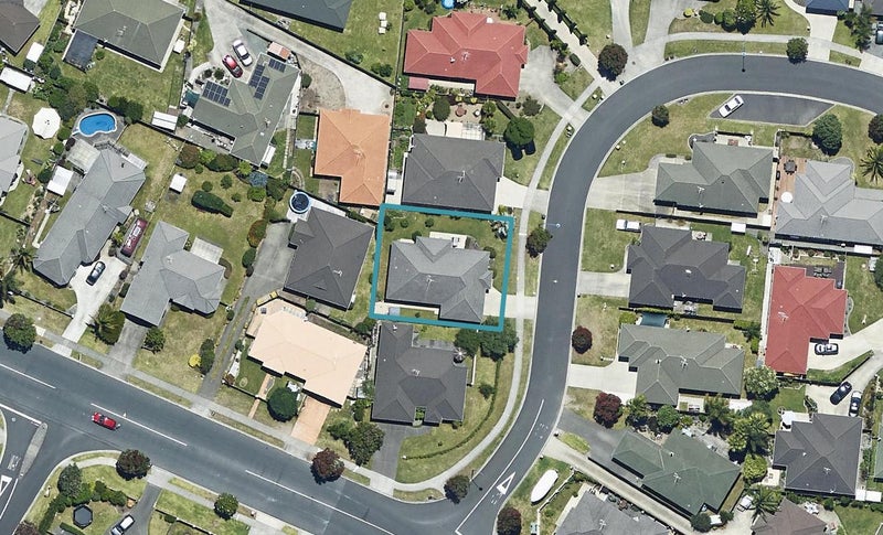 3 Beachmere Place, Papamoa Beach, Papamoa - Carousel 1