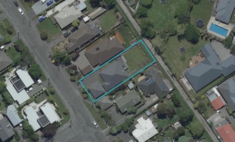 10 Kenwyn Avenue, St Albans, Christchurch - Carousel 1
