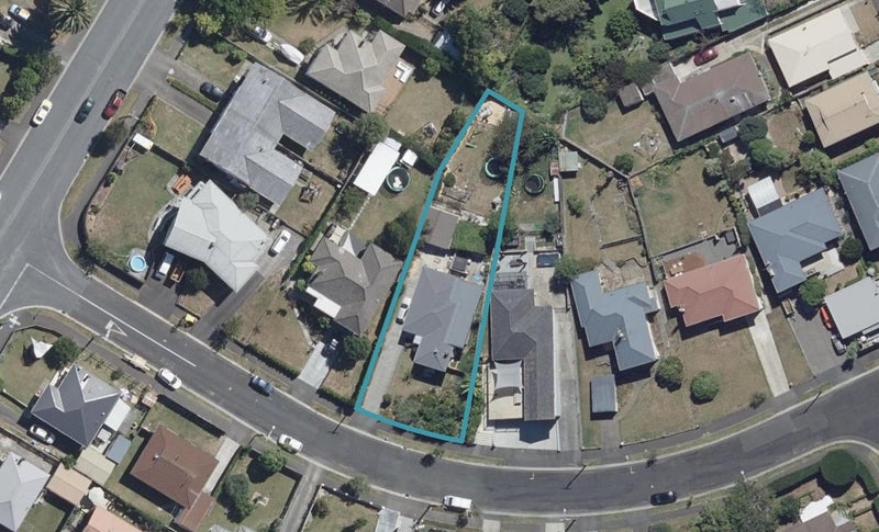 20 Charles Crescent, Beerescourt, Hamilton - Carousel 1
