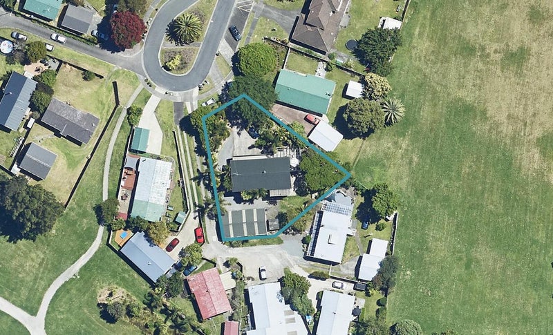 19 Garnet Drive, Papamoa Beach, Papamoa - Carousel 1
