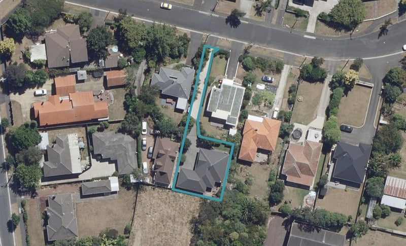 6A Kakanui Avenue, Hillcrest, Hamilton - Carousel 1
