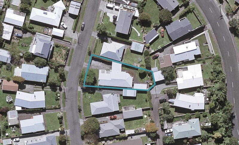 7 Manu Crescent, Upper Vogeltown, New Plymouth - Carousel 1