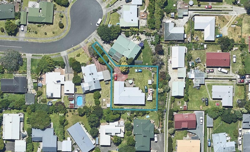 12 Pandora Place, Welcome Bay, Tauranga - Carousel 1