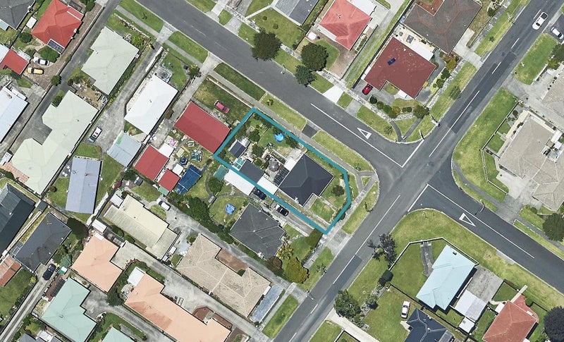 13 Mansels Road, Greerton, Tauranga - Carousel 1