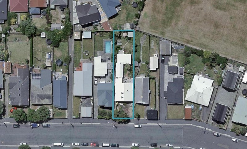 37 Apu Crescent, Lyall Bay, Wellington - Carousel 1