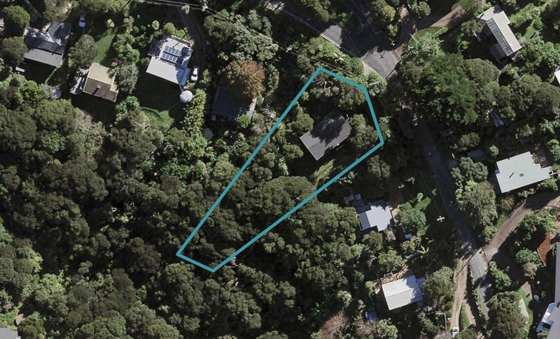 21 Hill Road, Palm Beach, Waiheke Island - Carousel 1