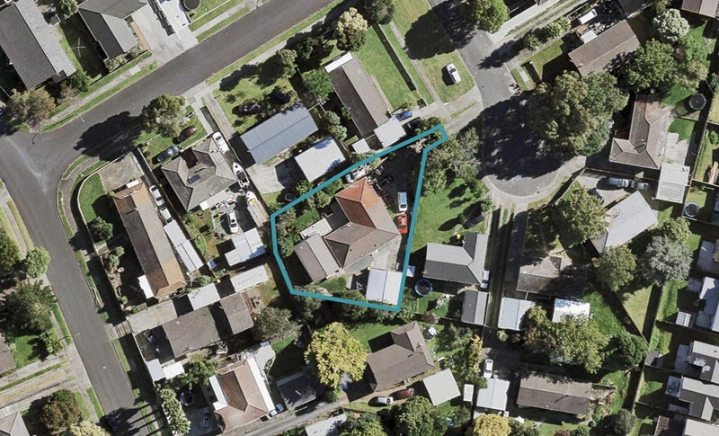 9 Hinton Place, Weymouth, Auckland - Carousel 1