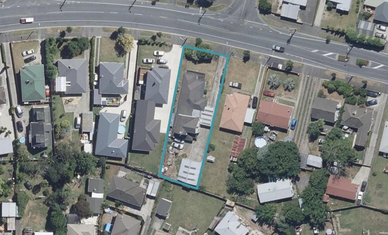 32 Bader Street, Bader, Hamilton - Carousel 1
