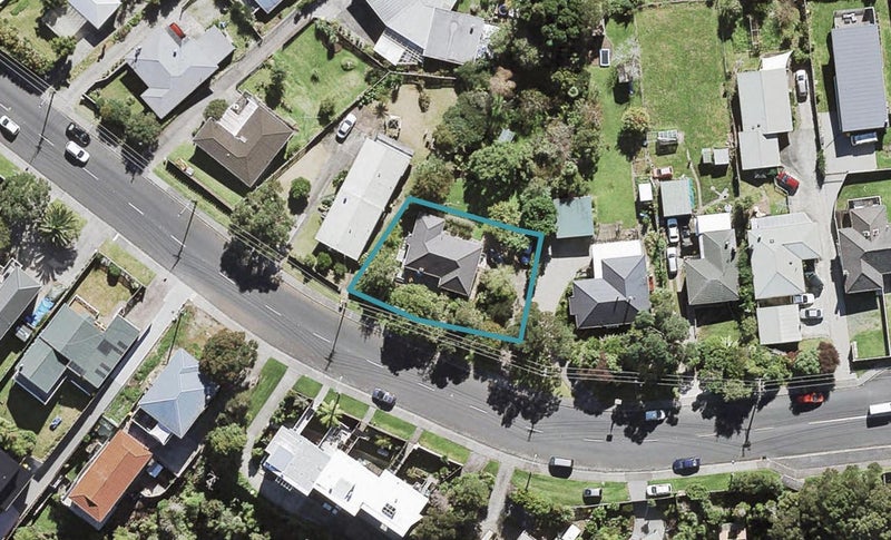 109 Rangatira Road, Beach Haven, Auckland - Carousel 1