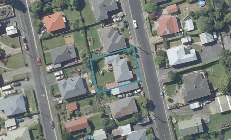 10 Torquay Street, Abbotsford, Dunedin - Carousel 1