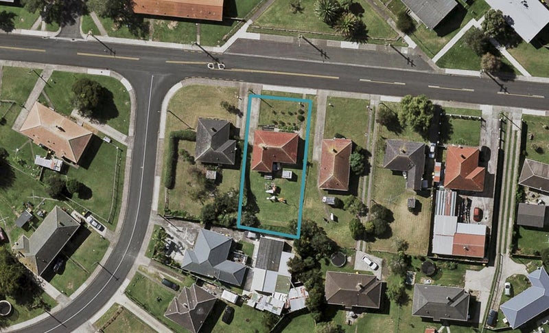 21 Cobham Crescent, Otara, Auckland - Carousel 1
