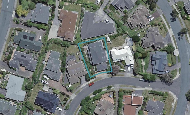 6 Montrose Grove, Churton Park, Wellington - Carousel 1