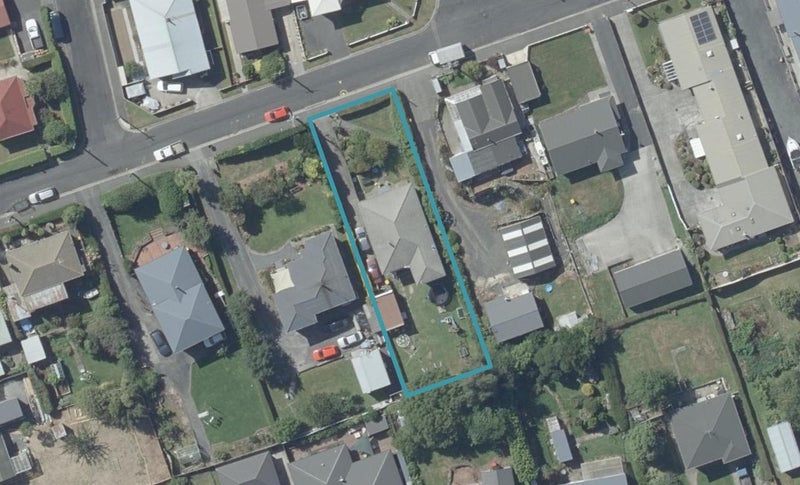 19 Paterson Street, Abbotsford, Dunedin - Carousel 1