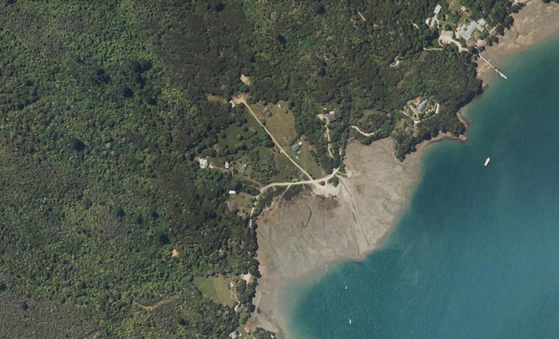 7184 Kenepuru Road, Picton - Carousel 1