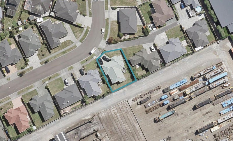 73 Leighton Avenue, Waiwhetu, Lower Hutt - Carousel 1
