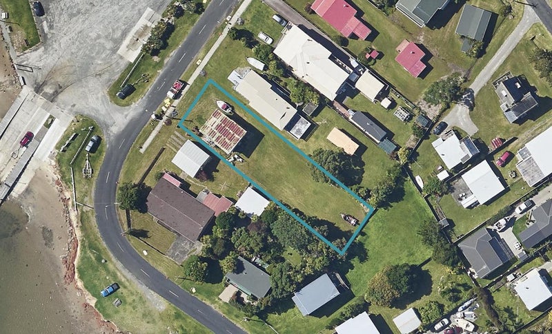 31 Pio Road, Bowentown, Waihi Beach - Carousel 1