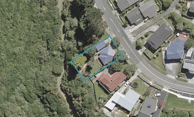 20 Mulberry Street, Maungaraki, Lower Hutt - Carousel 1