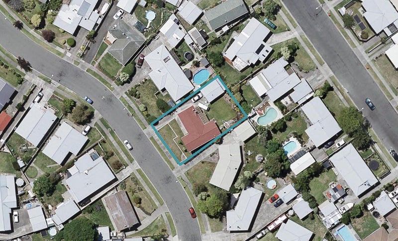8 Selkirk Street, Tamatea, Napier - Carousel 1