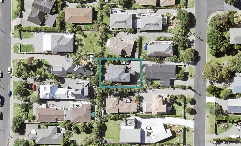 20A Rothesay Bay Road, Rothesay Bay, Auckland - Carousel 1
