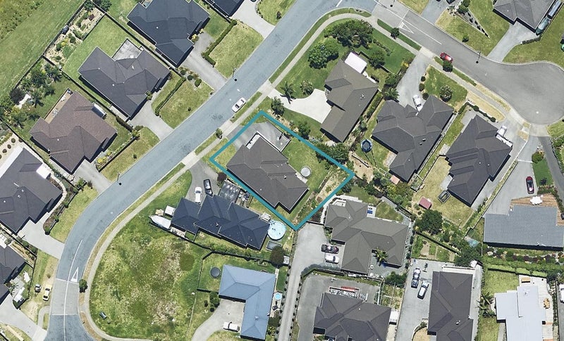 6 Te Otinga Place, Pyes Pa, Tauranga - Carousel 1