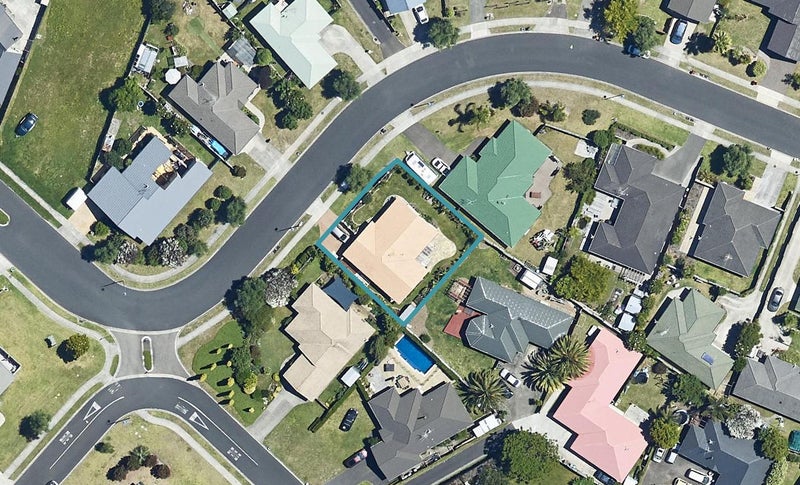 20 Katerini Grove, Papamoa Beach, Papamoa - Carousel 1