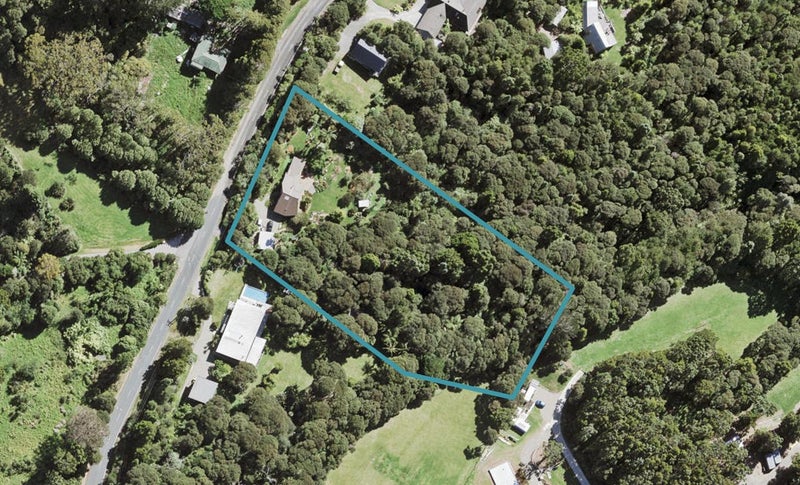 100 Carter Road, Oratia, Auckland - Carousel 1