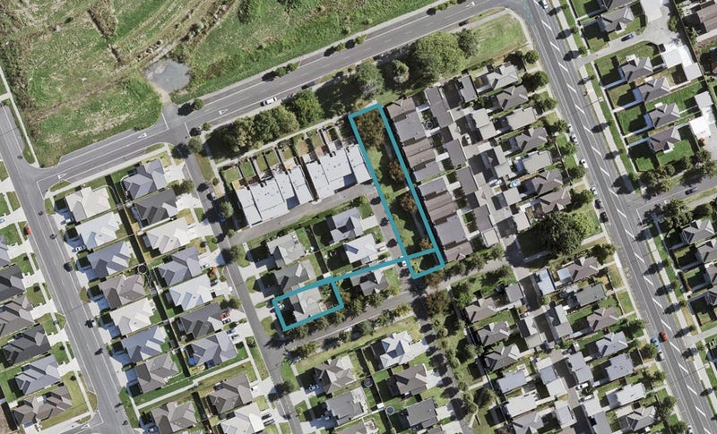 45 Kauri Drive, Takanini, Auckland - Carousel 1