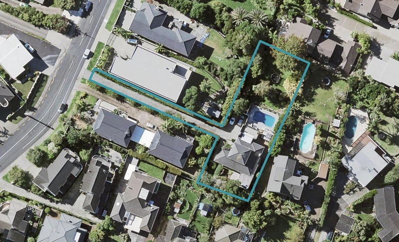 95 Mellons Bay Road, Mellons Bay, Auckland - Carousel 1