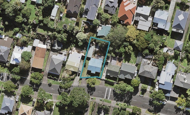 49 Gribblehirst Road, Sandringham, Auckland - Carousel 1