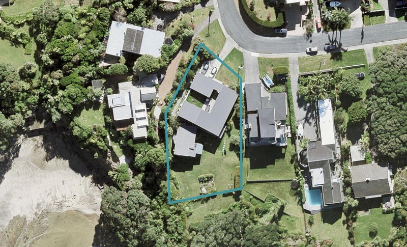 5 Marama Street, Torbay, Auckland - Carousel 1