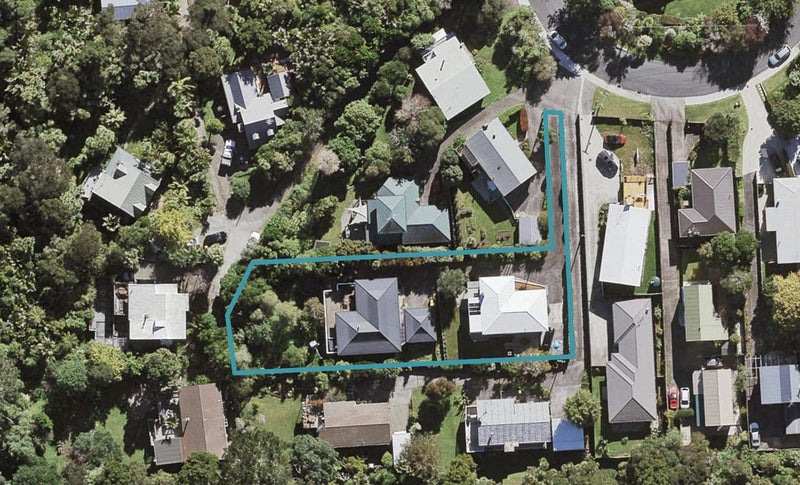 1/28 Coroglen Avenue, Birkenhead, North Shore City - Carousel 1