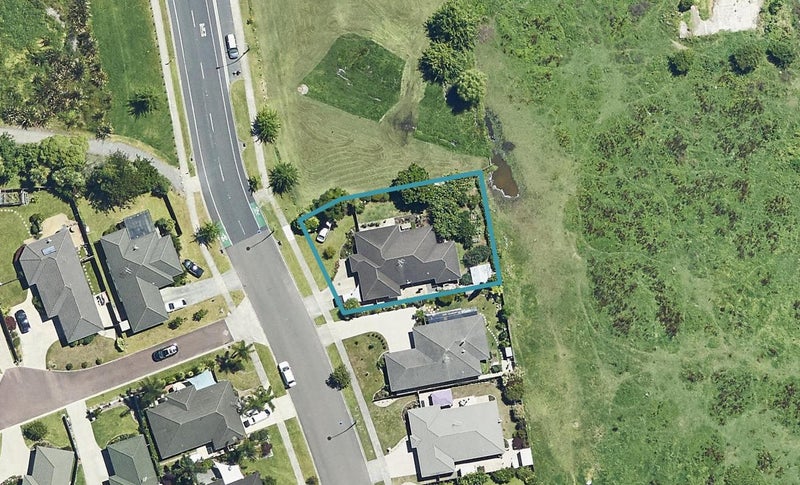 84 Sterling Gate Drive, Bethlehem, Tauranga - Carousel 1