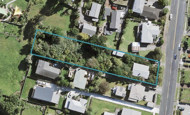 1 Pleasant Road, Glen Eden, Auckland - Carousel 1