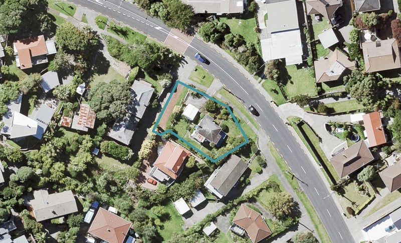544 Beach Road, Murrays Bay, Auckland - Carousel 1