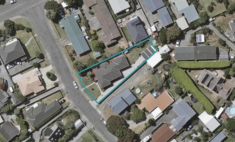16 Watson Drive, Paraparaumu Beach, Paraparaumu - Carousel 1