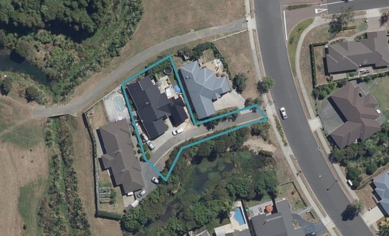 67 Barrington Drive, Huntington, Hamilton - Carousel 1